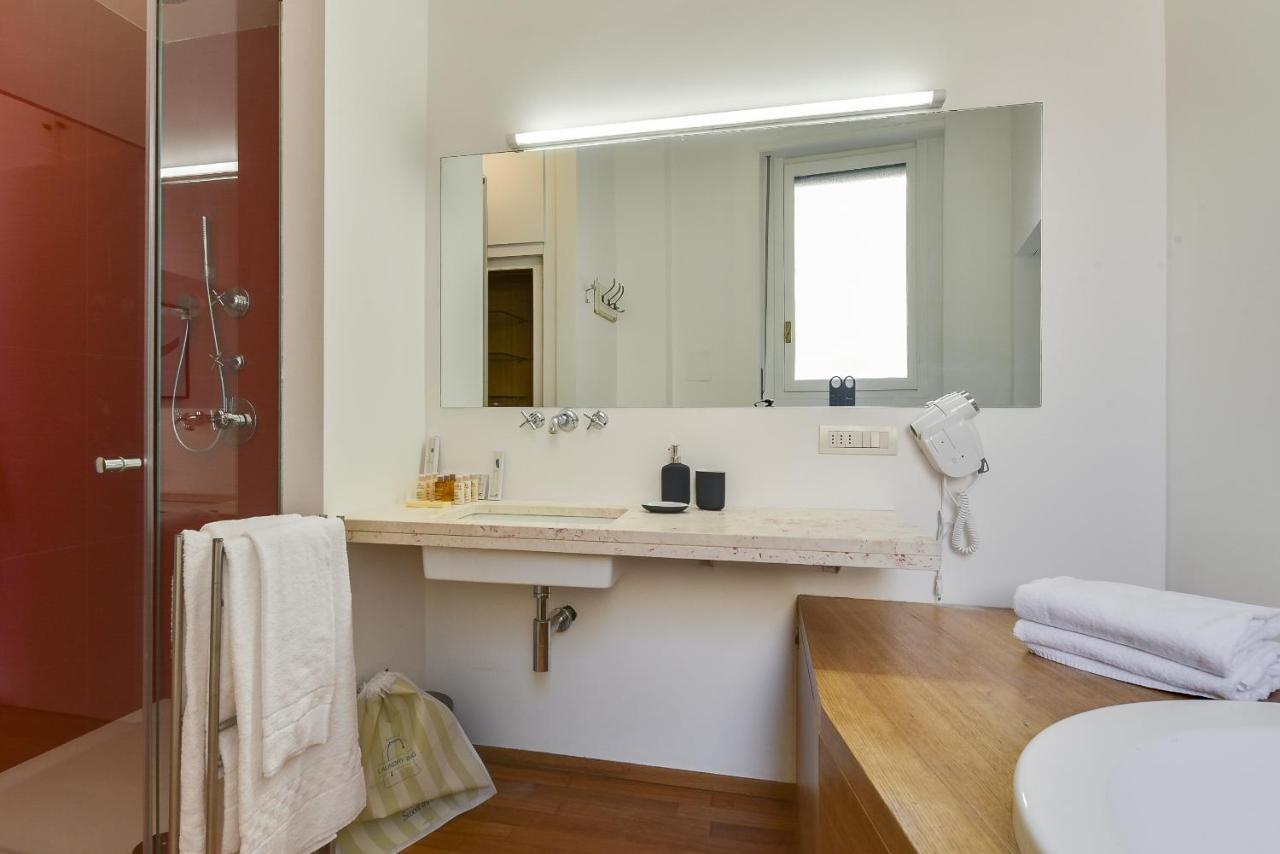 Sweet Inn - Borgogna Milano Ngoại thất bức ảnh